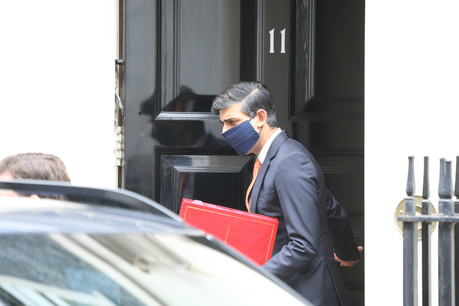 Rishi Sunak, en charge des finances au Royaume-Uni, prévoit une hausse de l’impôt sur les sociétés les plus rentables. (Photo: Shutterstock)