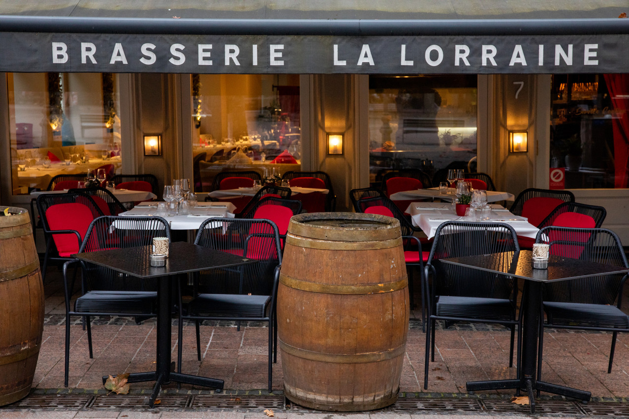 Avec un emplacement difficilement plus central mais une réputation devenue poussiéreuse, La Lorraine a clairement une grosse carte à jouer avec l’arrivée du jeune chef Louis Scholtès à sa direction… Matic Zorman / Maison Moderne