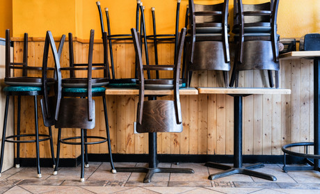 Les restaurateurs espèrent que la justice tranchera, à terme, en leur faveur concernant les loyers payés pendant les fermetures imposées. (Photo: Shutterstock)