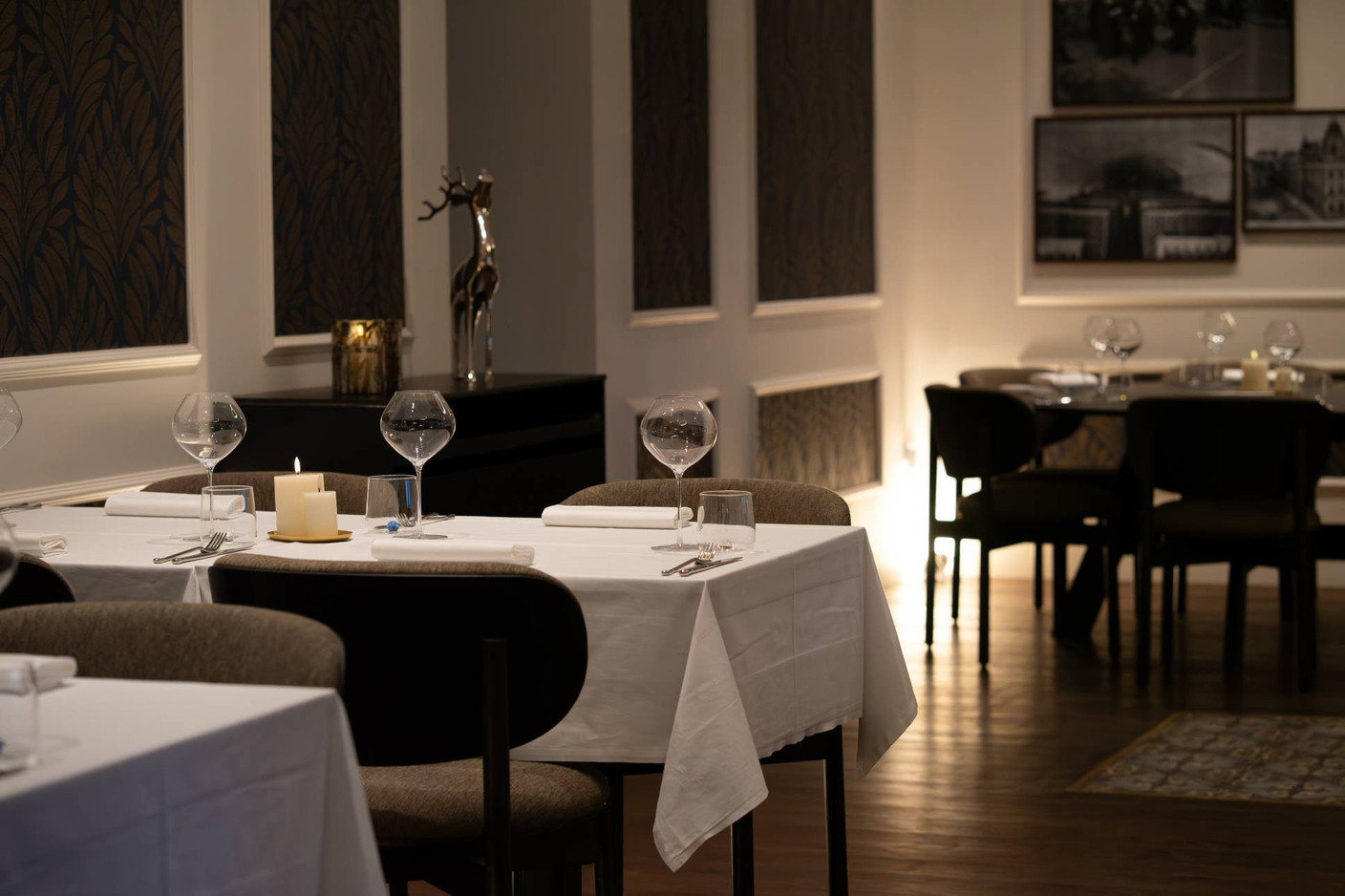 La salle du restaurant est bien chaleureuse et confortable. (Photo: Kevin Eiffener/Mikado)
