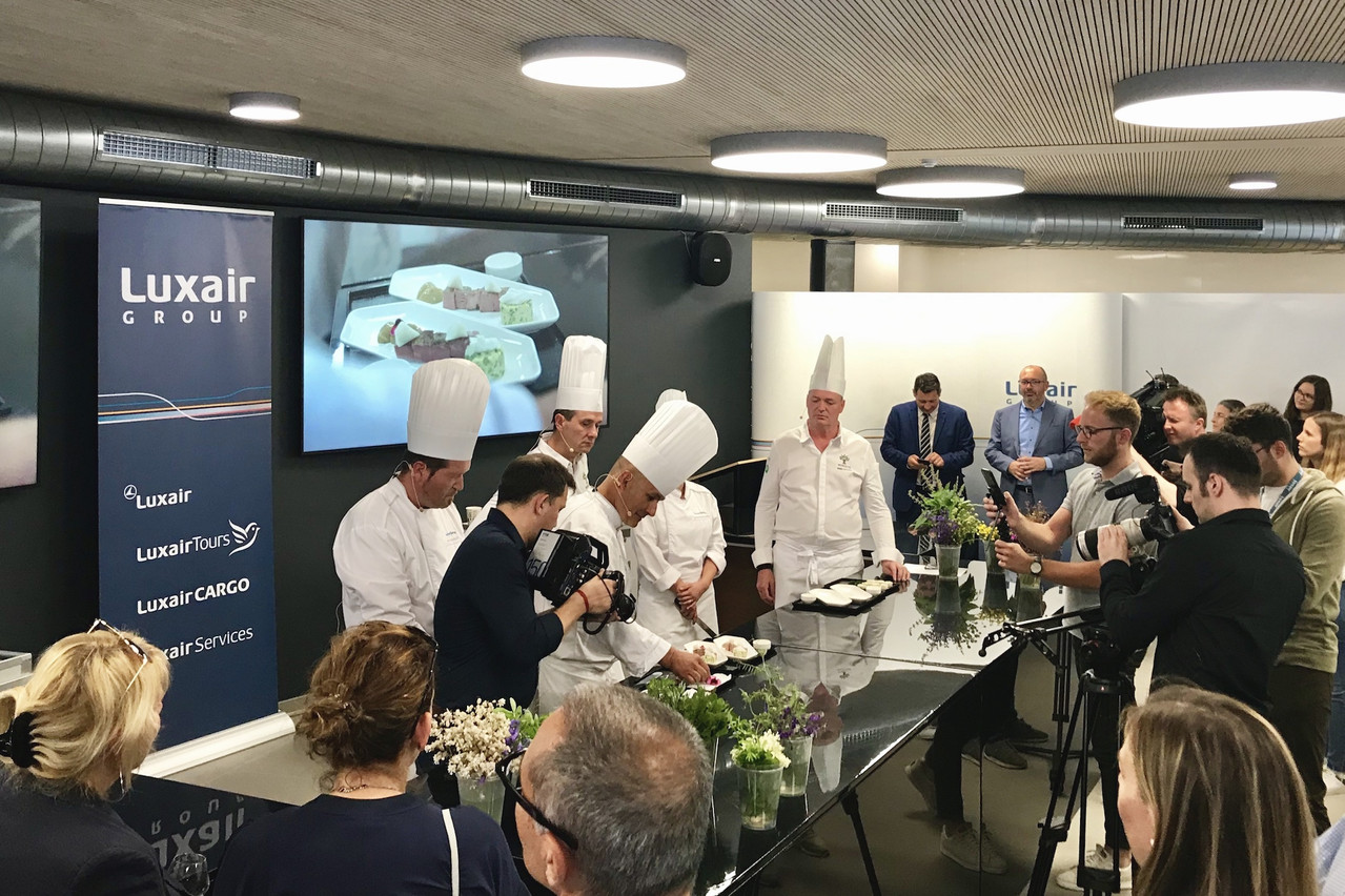 Un show cooking était organisé ce mercredi pour dévoiler le nouveau concept catering en classe affaires de Luxair. (Photo: Maison Moderne)