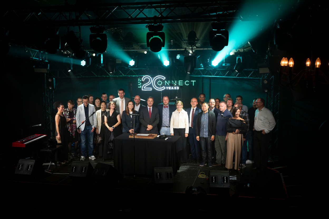 Paul Konsbruck (CEO of LuxConnect), Xavier Bettel (Deputy Prime Minister), Elisabeth Margue (Minister attached to the Prime Minister, responsible for Media and Connectivity) and Stéphanie Obertin (Minister for Digitalisation) were in attendance to mark LuxConnect’s 20th anniversary. (Photo: Ann Sophie Lindström/©LuxConnect)