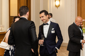Dorian Rigaud (EY Luxembourg, right) at a gala dinner to launch EY Luxembourg's 2023 attractiveness survey, held at the Cercle Cité on 15 June. Photo: Romain Gamba/Maison Moderne