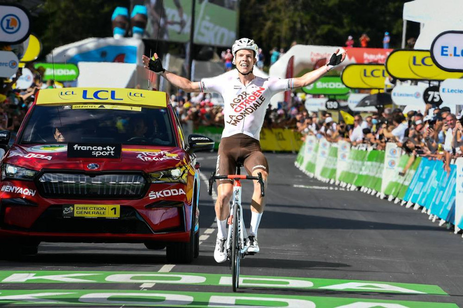 Bob Jungels finishing first in the ninth stage of the 2022 Tour de France Photo: ASO / Charly Lopez