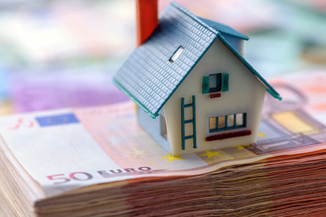 The net housing wealth per household in the grand duchy during the last quarter of 2023 stood at €916,000, marking a 14% decrease from €1.069m in Q4 2022, data from the European Central Bank shows. Photo: Shutterstock