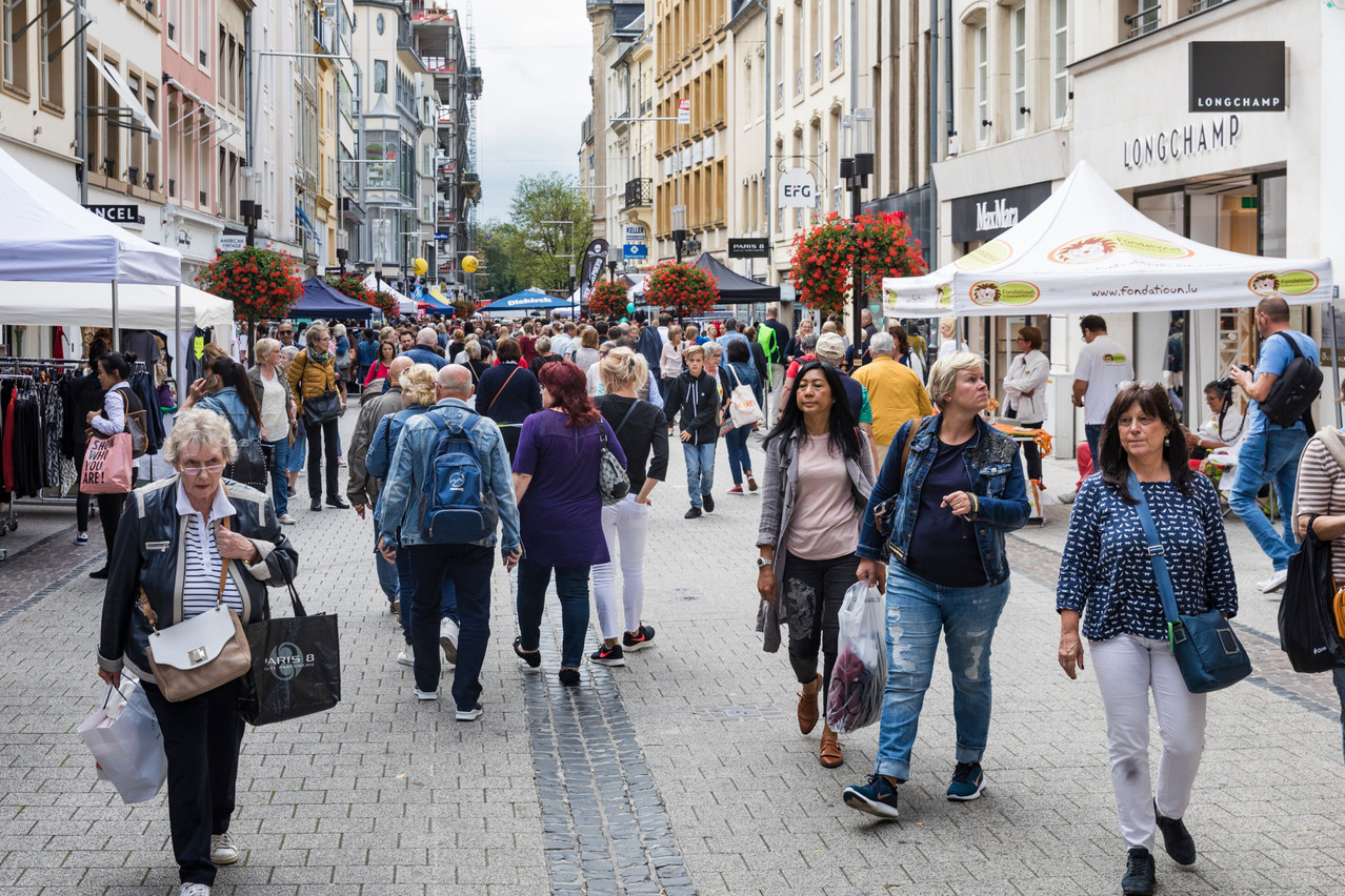 The central bank of Luxembourg released the results of its consumer confidence survey on Wednesday, revealing a slight increase in overall consumer confidence in November 2023. Photo: Caroline Martin / Maison Moderne