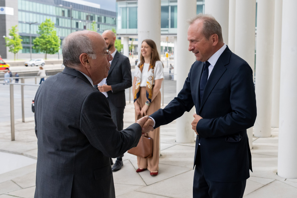 Mauro Vieira, Minister for Foreign Affairs of the Federative Republic of Brazil, and Gilles Roth, Minister for Finance: Luxembourg will host the Tropical Forest Investment Fund (TFIF), the financial arm of the initiative designed to mobilise up to €125 billion. (Photo: Emmanuel Claude/SIP)