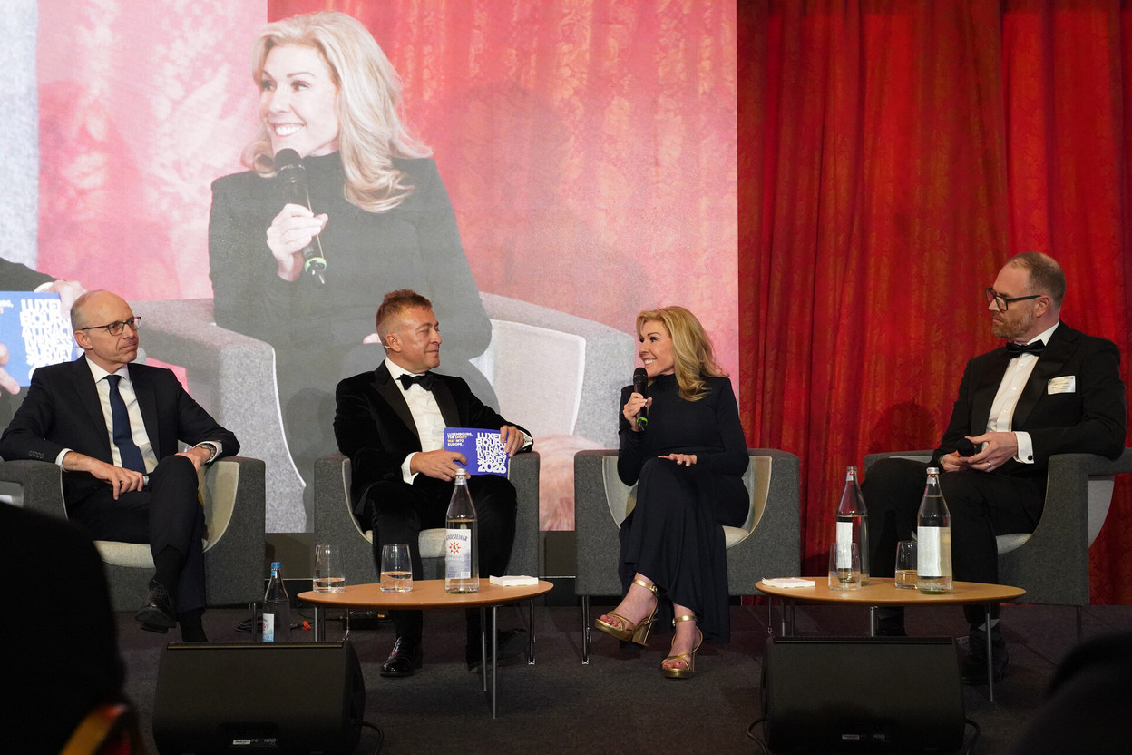 In the presence of Prime Minister Luc Frieden and Bil CEO Jeffrey Dentzer, US Ambassador Stacey Feinberg told Alban Aubrée that she had been contacted by several companies looking to set up operations, including three in the AI sector. (Photo: EY)