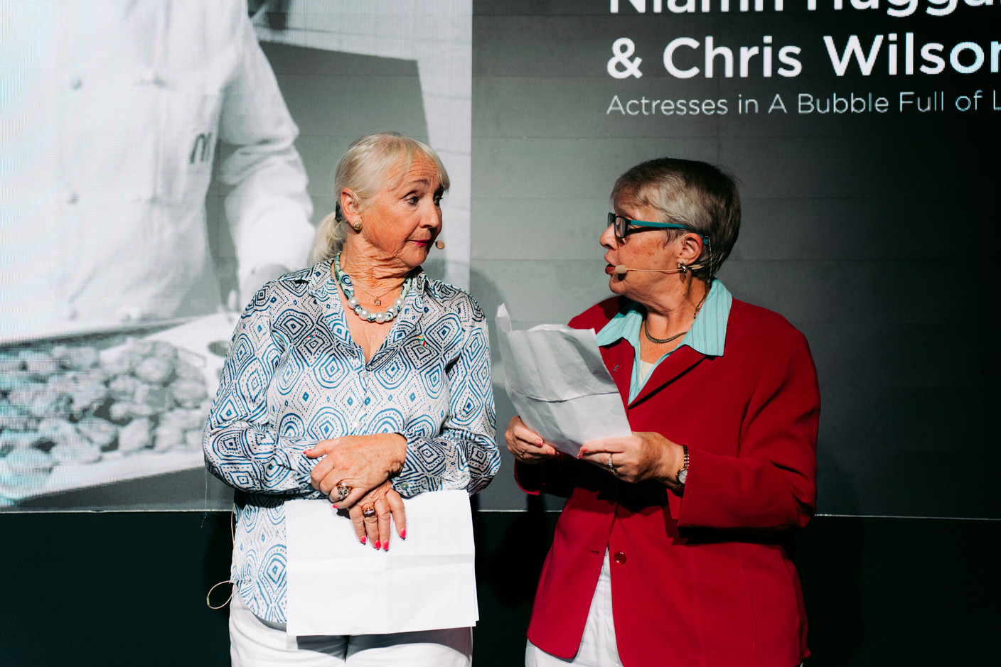 From left to right: Niamh Huggard and Chris Wilson, actresses in “A Bubble Full of Life”. (Photo: Meco)
