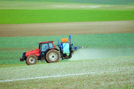Chaque année, les professionnels utilisent 13,6 tonnes de glyphosate au Luxembourg. (Photo: Shutterstock)
