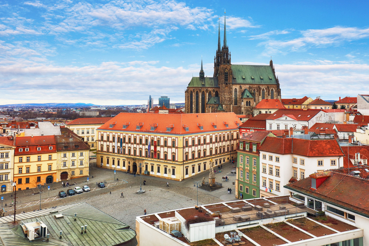 Luxembourg’s market regulator, the CSSF, has suspended the securities of Unipro Capital, a company based in Brno, Czechia, from the exchange due to repeated non-compliance, including €15,000 in fines for failing to disclose required financial information. Photo: Shutterstock