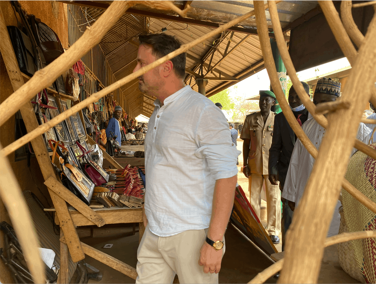 The delegation at the Wadata artisanal village funded by Luxembourg AO