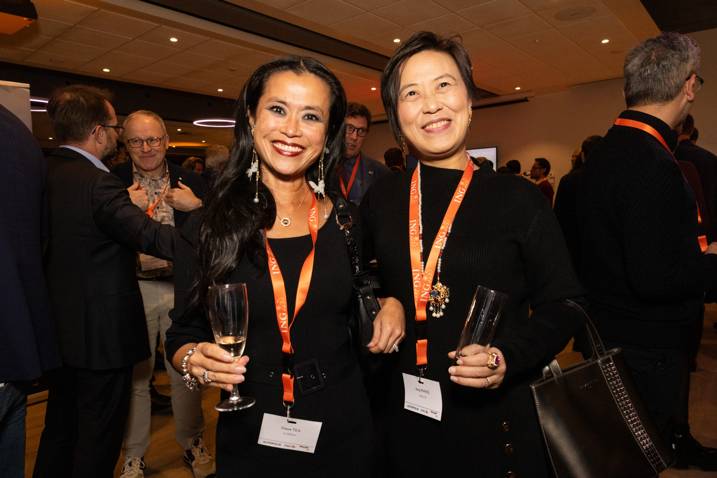 Diane Tea (B-Green) and Jing Wang (W) at the Paperjam Club’s 10x6 event on Luxembourg’s financial centre in 2035, held at the Kinépolis Kirchberg, 19 November 2024. Photo: Eva Krins/Maison Moderne