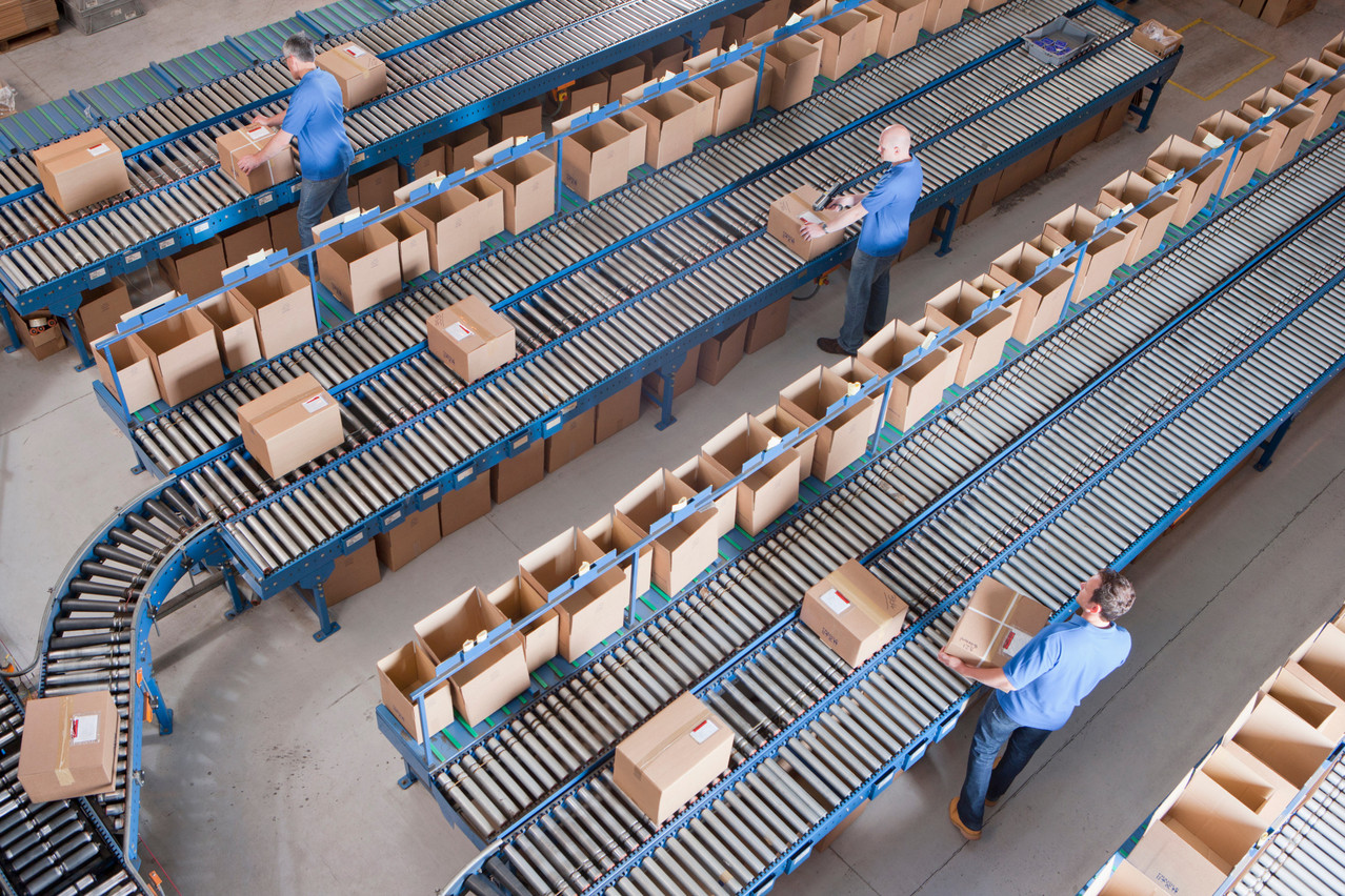 Competitiveness can be defined as a country’s ability to face up to competition, but it depends on two closely linked factors: production costs--known as price competitiveness--and non-price or structural competitiveness, a concept that covers a country’s attractiveness to investors. Photo: Shutterstock