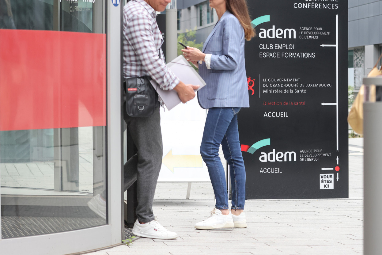 “The sharpest increases relate to secretarial and administrative support roles, IT roles, and accounting roles,” Adem stated in its February labour market update published on 20 March 2026. Library photo: Guy Wolff