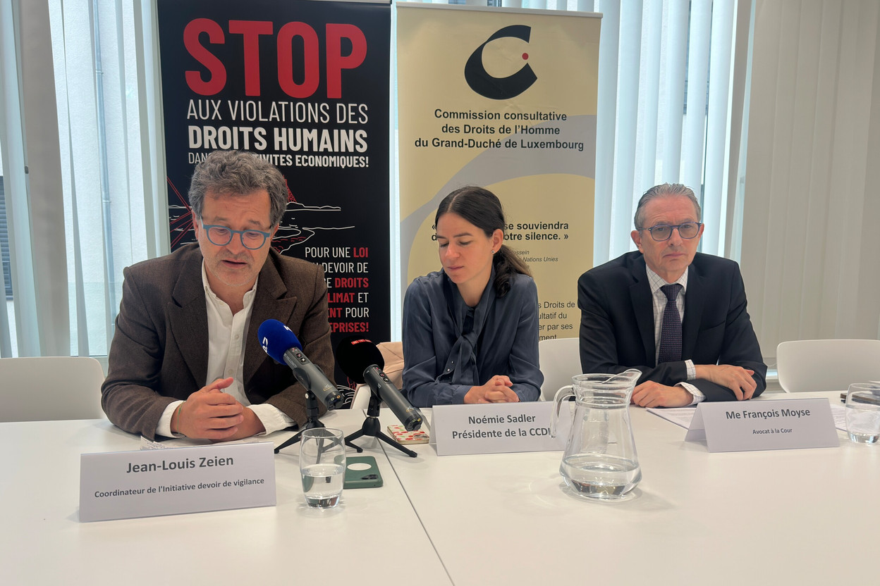 From left: Jean-Louis Zeien, coordinator of the Initiative pour un devoir de vigilance; Noémie Sadler, president of the Commission consultative des Droits de l’Homme; and lawyer François Moyse. Paperjam