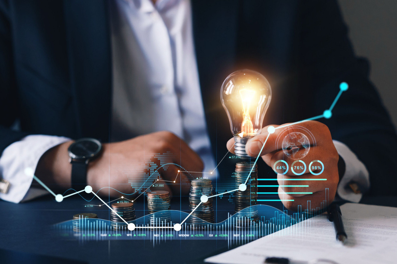 The end of regulated energy tariffs in France has boosted the business of energy broker Opéra Énergie. It was the ideal time for both BPI and Oraxys to take a stake in the company. Photo: Shutterstock