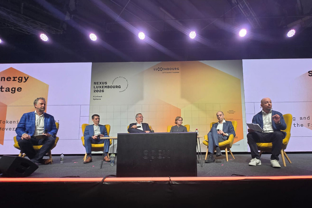 From left to right: Georges Bock, CEO and Founder of Investre, Clément Milville, head of technology at Coinbase, Laurent Majchrzak, head of digital assets at Caceis, Kasia Majchrzak, fund board director at Franklin Templeton Funds, Jérôme Hallay, managing director at Strategy&, PwC Luxembourg, and Sébastien Schmitt, advisory partner for regulatory, risk and compliance at PwC Luxembourg. (Photo: Paperjam)