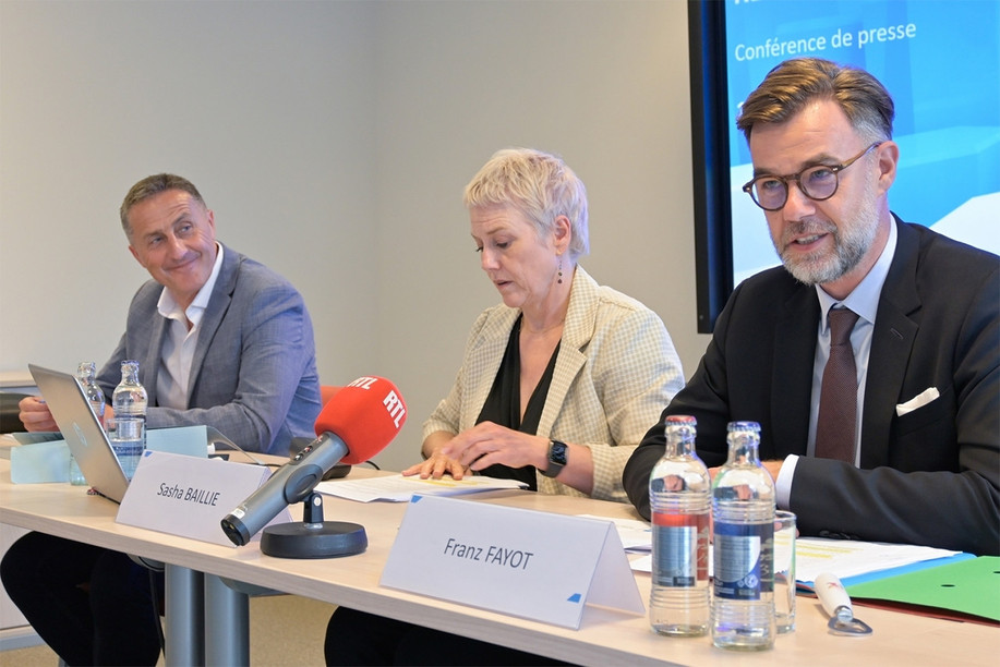 "The economic environment is changing, companies have to adapt and we also have to adapt to help them in a more efficient way", explained Sasha Baillie (here next to Franz Fayot, Minister of Economy, during the press conference), CEO of Luxinnovation.  (Photo: Luxinnovation)