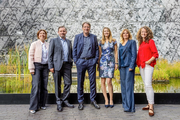 Le comité de direction de Luxinnovation est composé de Cécile Lorenzini, Stefano Pozzi Mucelli, Mario Grotz, Charlène Meyer, Daniela Cattolico et Pauline Laparra. (Photo: René Garcia/Luxinnovation)
