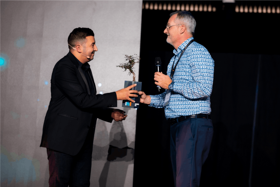 Arnaud Lambert, CEO of LuxProvide, receives the Tech Firm of the Year Award 2023 at TNT Symposium. (Photo: The Dots Luxembourg)