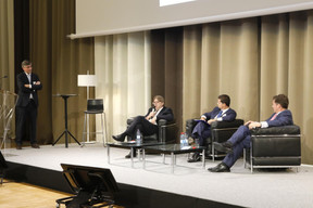 Sibrand van Roijen  (LuxReal), Guy Verhofstadt (Parlement européen), Prof. Carlo Altomonte (Bocconi's University) et Nicolas Mackel (Luxembourg for Finance) (Photo: Olivier Minaire)