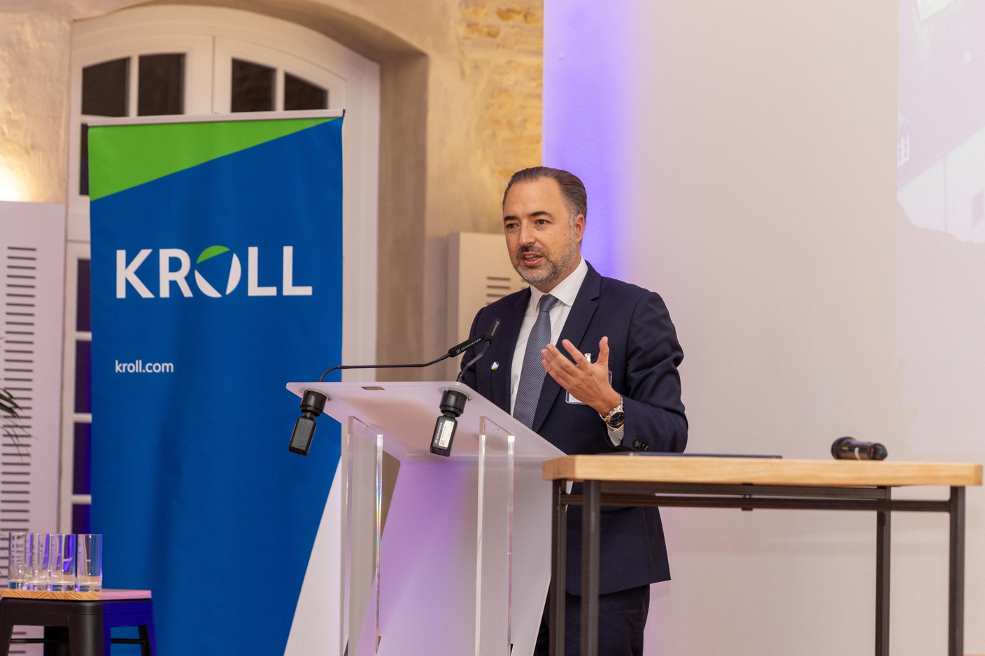 Enguerran de Crémiers (Kroll) gave a keynote speech at the annual general meeting of the Luxembourg Valuation Professionals Association (LVPA), which took place at the Centre Culturel Schéiss on 15 November 2023. Photo: Romain Gamba/Maison Moderne
