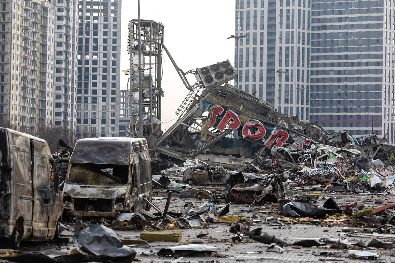 Les grandes manœuvres se développent aussi sur le front de la reconstruction de l’Ukraine. Un chantier estimé par certains experts à 400 milliards d’euros, à minima. (Photo: Shutterstock)