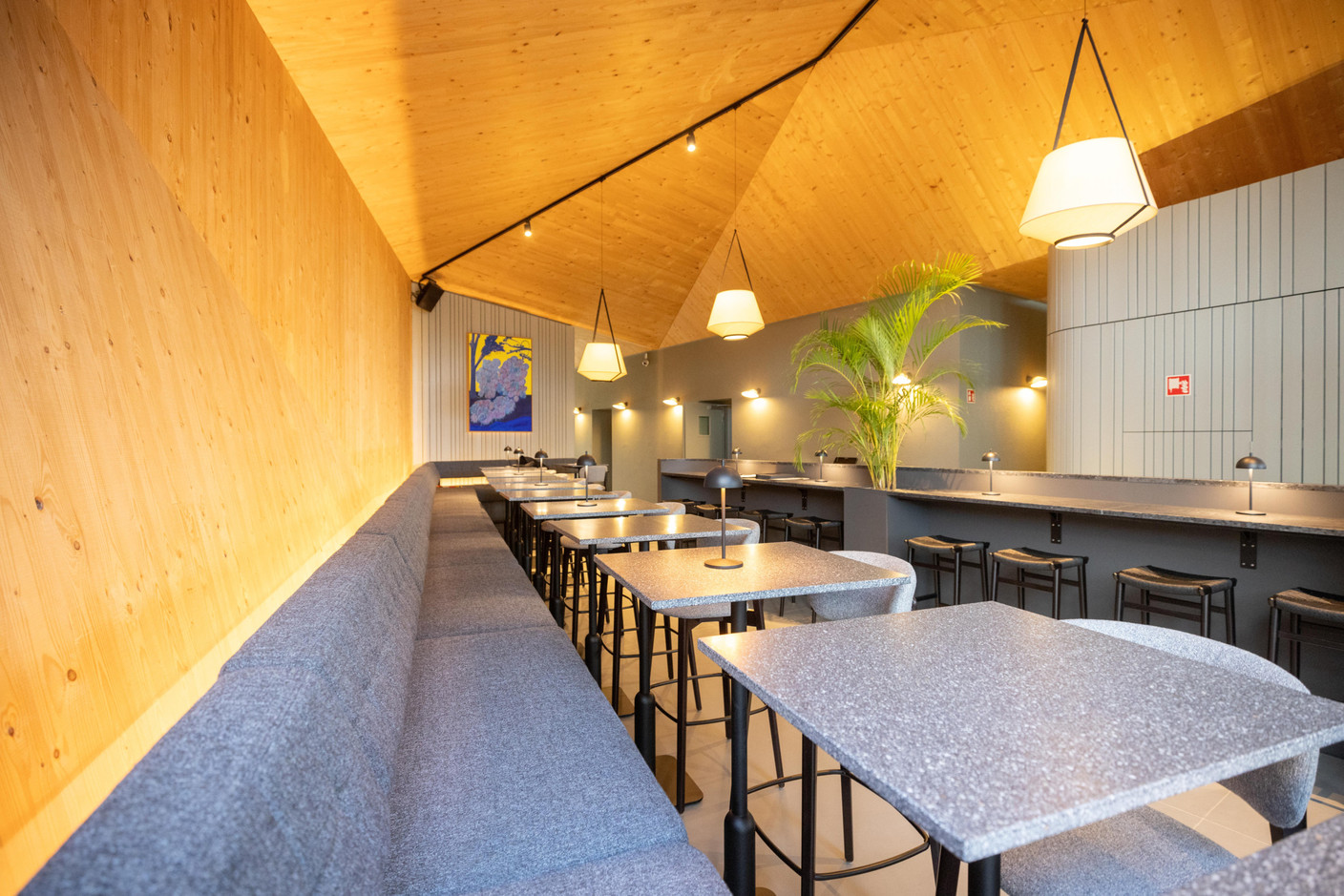 In addition to the brasserie, Maison B is also a bar open from 2pm, ideal for walkers in the nearby forest. Photo: Guy Wolff/Maison Moderne