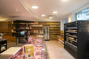 A delicatessen corner also awaits customers. Photo: Matic Zorman/Maison Moderne