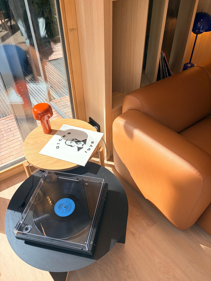A selection of music reinforces the brand’s ties to Luxembourg. (Photo: Maison Melu)