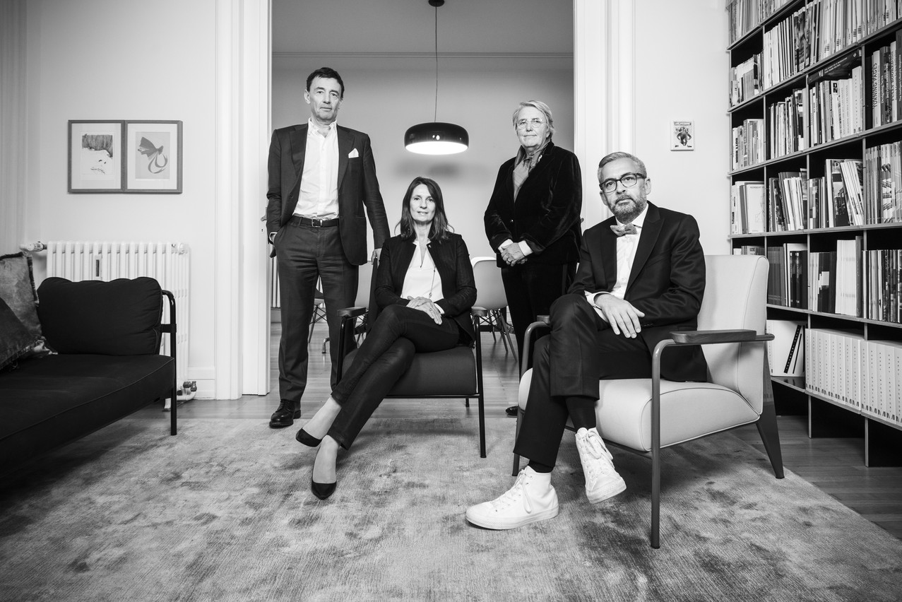 Le nouveau conseil d’administration de Maison Moderne. De gauche à droite: Daniel Schneider, Pascale Kauffman, Marie-Jeanne Chèvremont-Lorenzini et Mike Koedinger. (Photo: Anthony Dehez pour Maison Moderne)