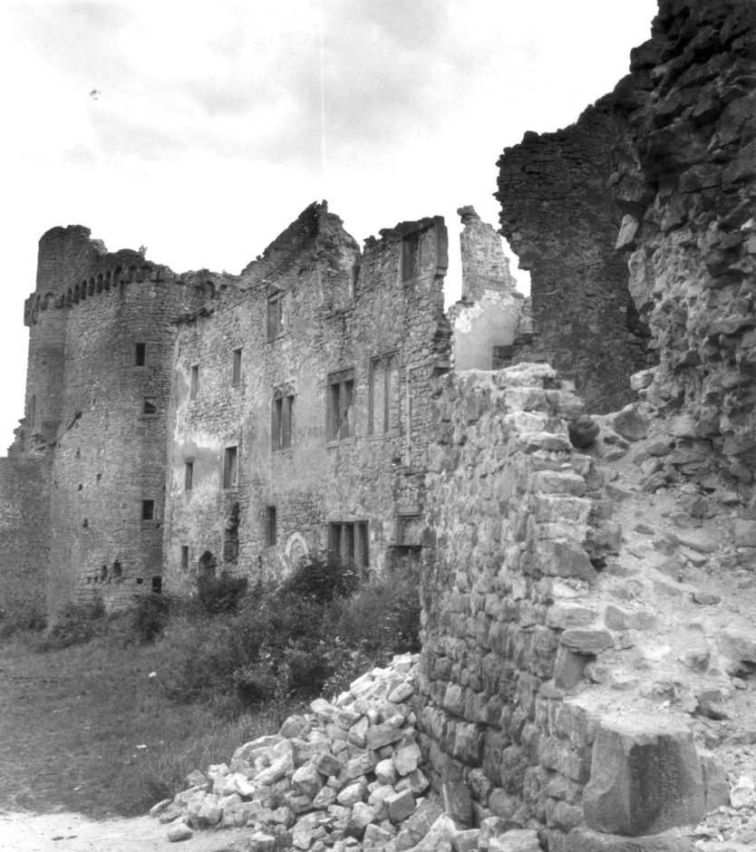 Au fil des années, le château a été pillé de tout ce qui pouvait être emporté. (Photo: Maison Moderne)