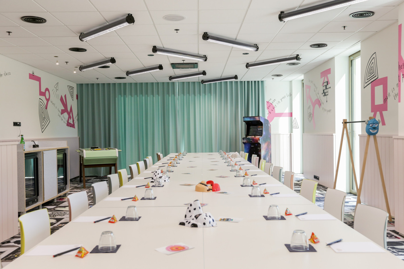 Les Ateliers sont des salles qui permettent les réunions au sein de l’espace de coworking. (Photo: Romain Gamba / Maison Moderne)