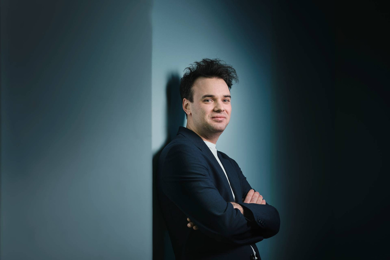 Martin Rajna is the new music director of the Orchestre Philharmonique du Luxembourg from September 2026. Photo: Philharmonie Luxembourg/Eric Engel