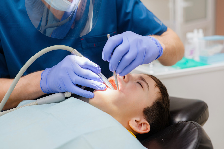 Schedule appointments online or by phone, bring your CNS card for identification and be prepared to pay the doctor upfront during your visit. Photo: Shutterstock