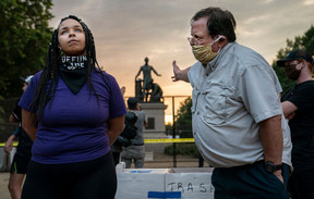 Cette image résume la question de l’émancipation du peuple noir aux États-Unis et le mouvement Black Lives Matter. (Photo: Evelyn Hockstein)