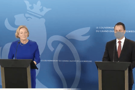 La ministre de la Santé et le Premier ministre ont dit être conscients des efforts importants demandés à chacun. Mais ceux-ci sont indispensables. (Photo: Capture d’écran)