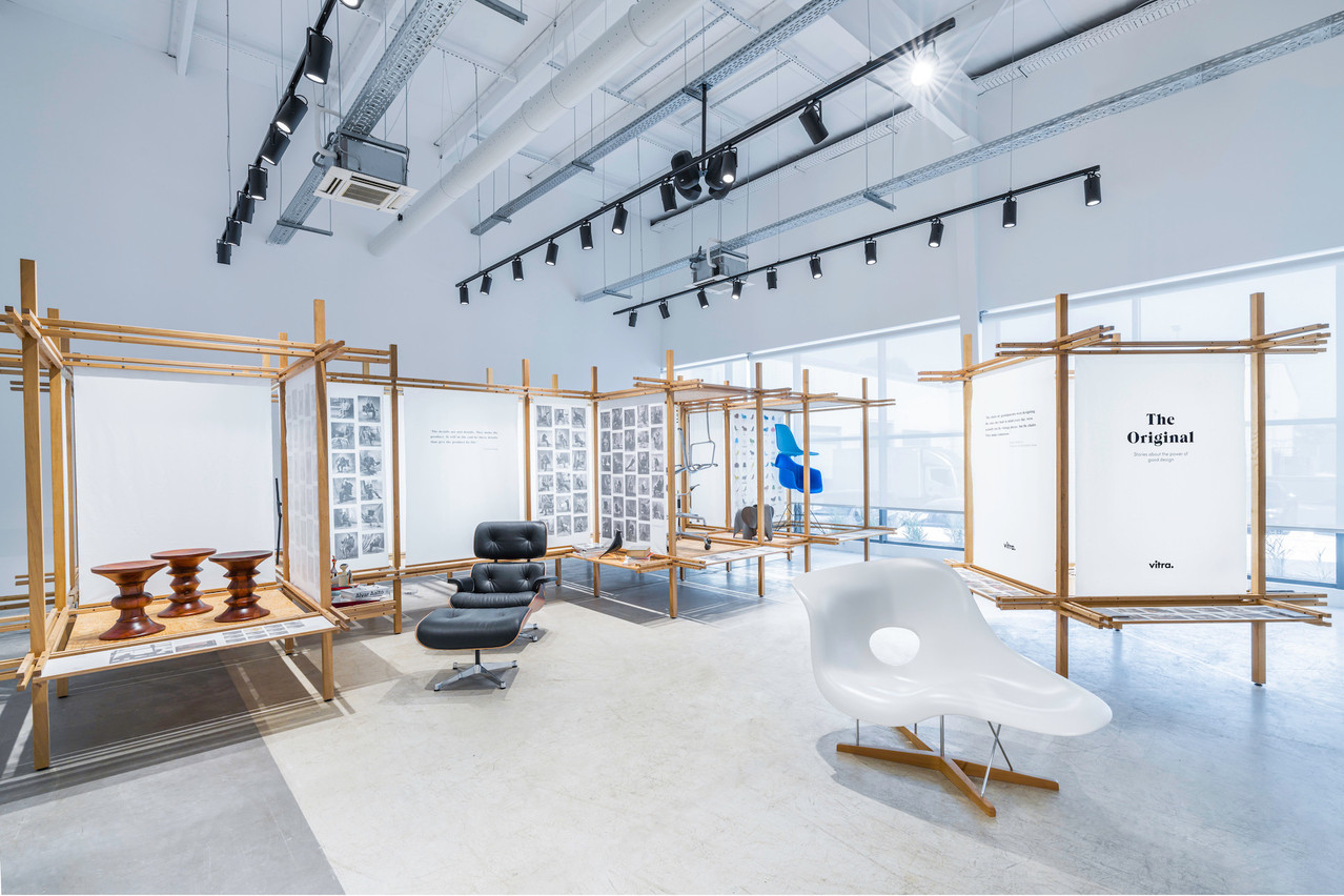 Les meubles Vitra sont à l’honneur dans le magasin Smets. (Photo: Nicolas de Caritat)