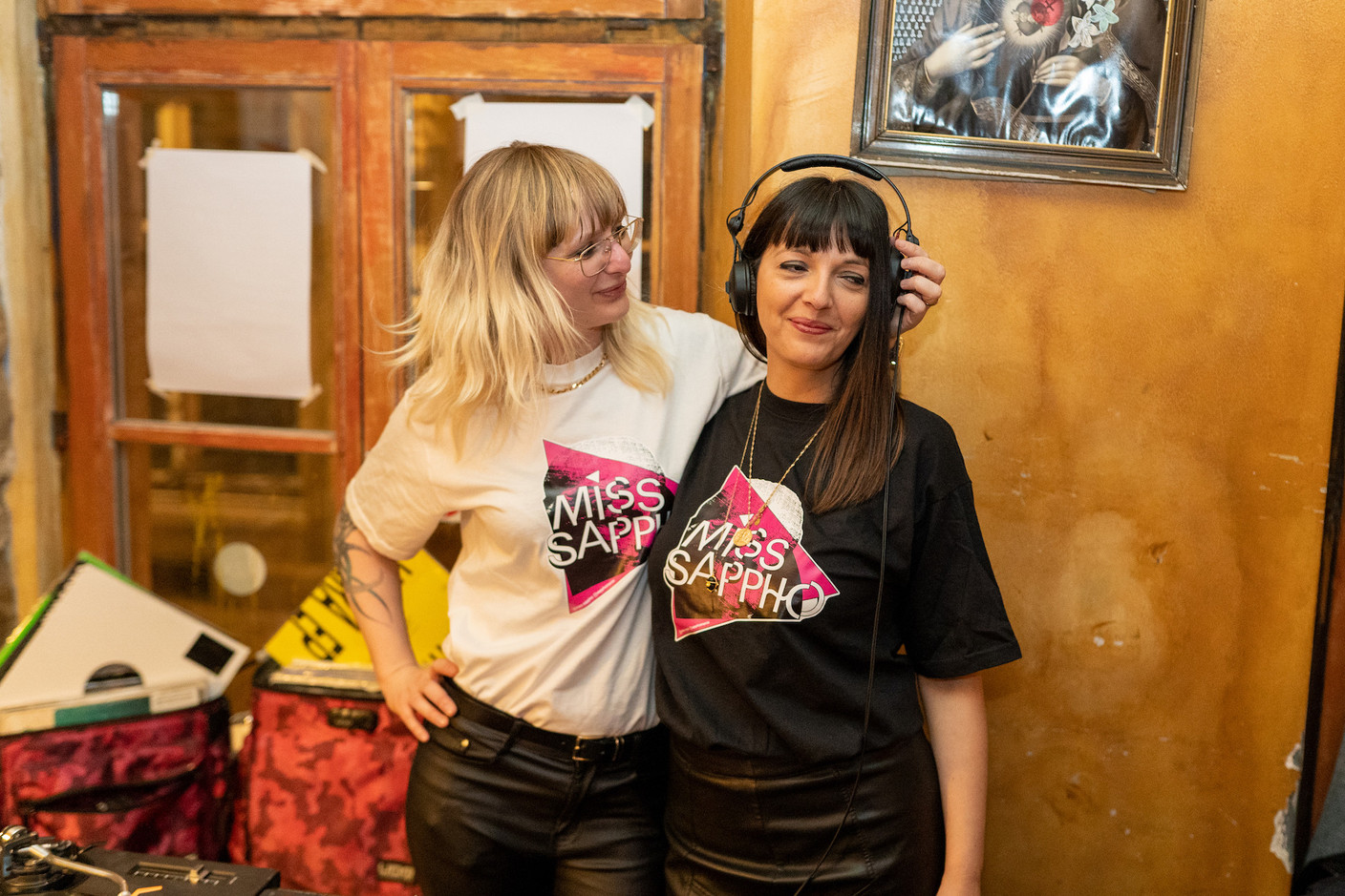 Miss Sappho a célébré son nouvel univers graphique à grands coups de vinyles et de bonne humeur, le 14 avril au Gudde Wëllen… Bruno Leite/ @lecreateur_lu