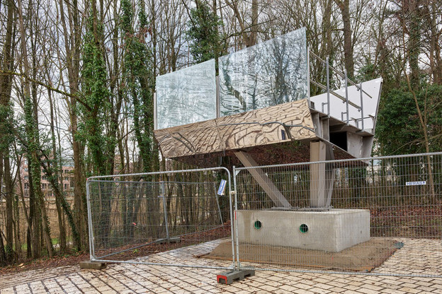 Un prototype de la passerelle a été installé dans le parc à proximité du bastion. (Photo: Romain Girtgen)