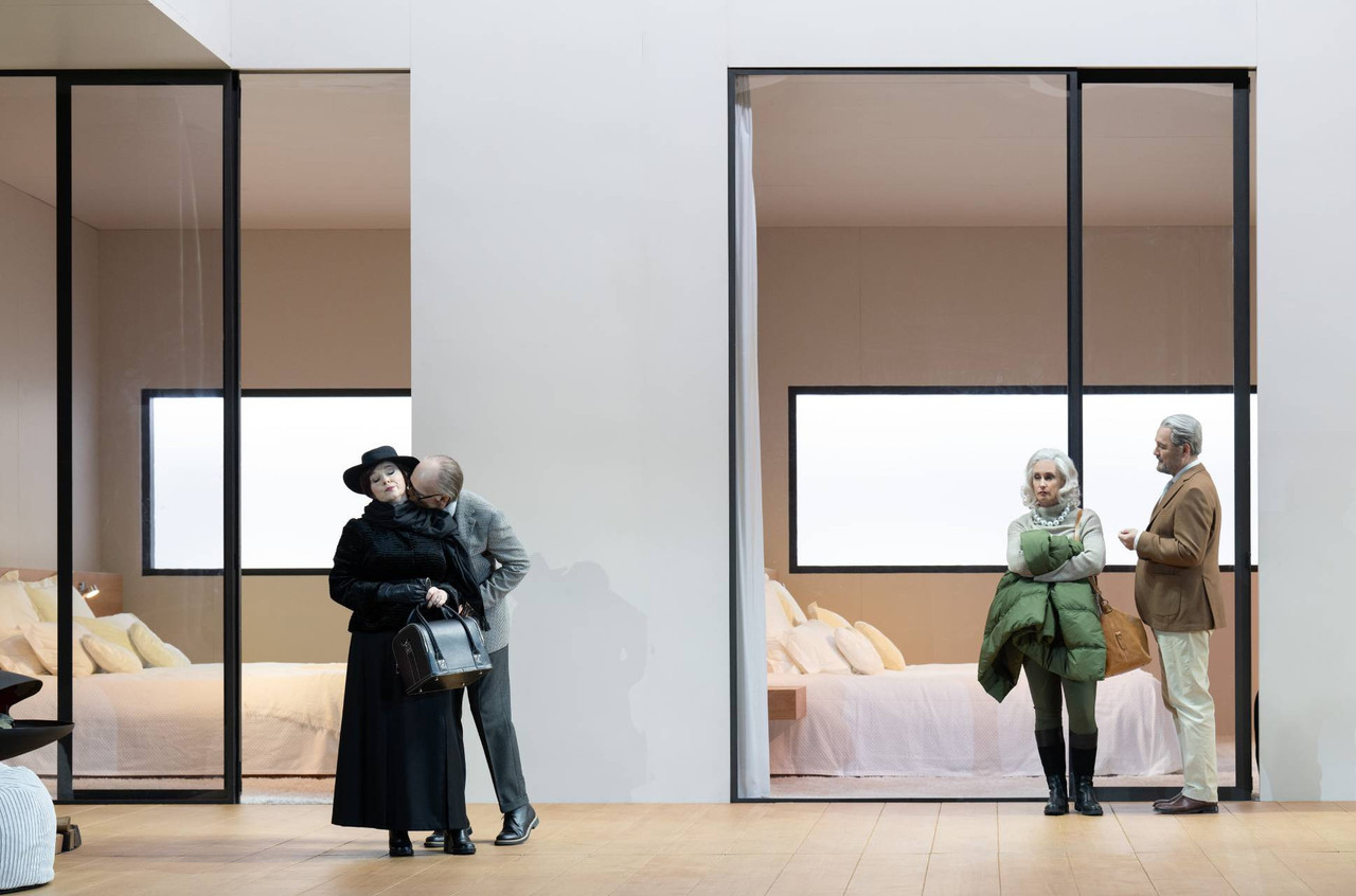 Une adaptation étonnante du «Così fan tutte» est à découvrir cette saison 24-25. (Photo: Monika Rittershaus)