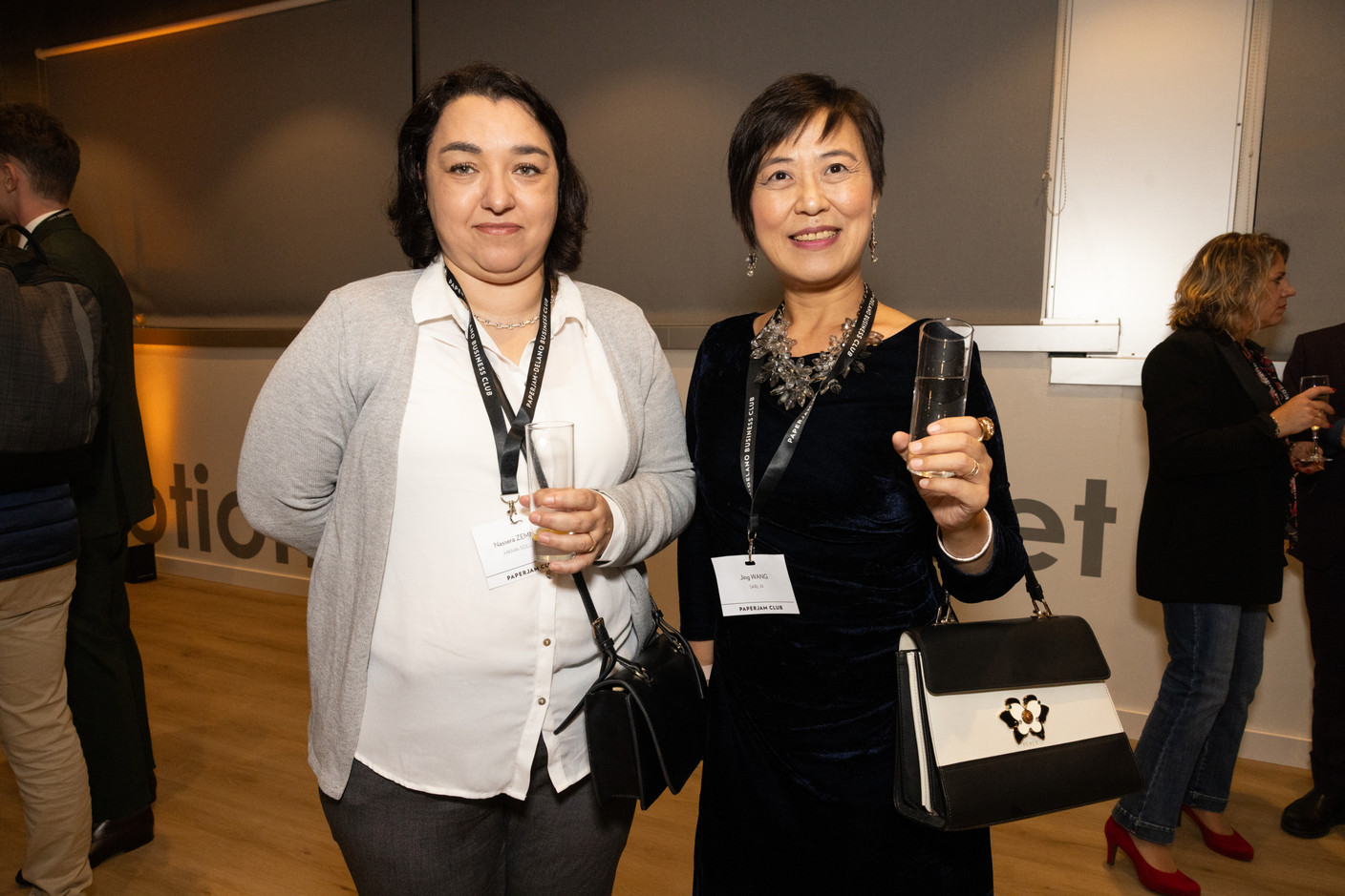 Nassera Zemmour (Hikma-Solutions) and Jing Wang (SARL W) at the Paperjam Club’s 10x6 event on new risks and opportunities, held at Kinepolis Kirchberg, 17 October 2024. Photo: Eva Krins/Maison Moderne