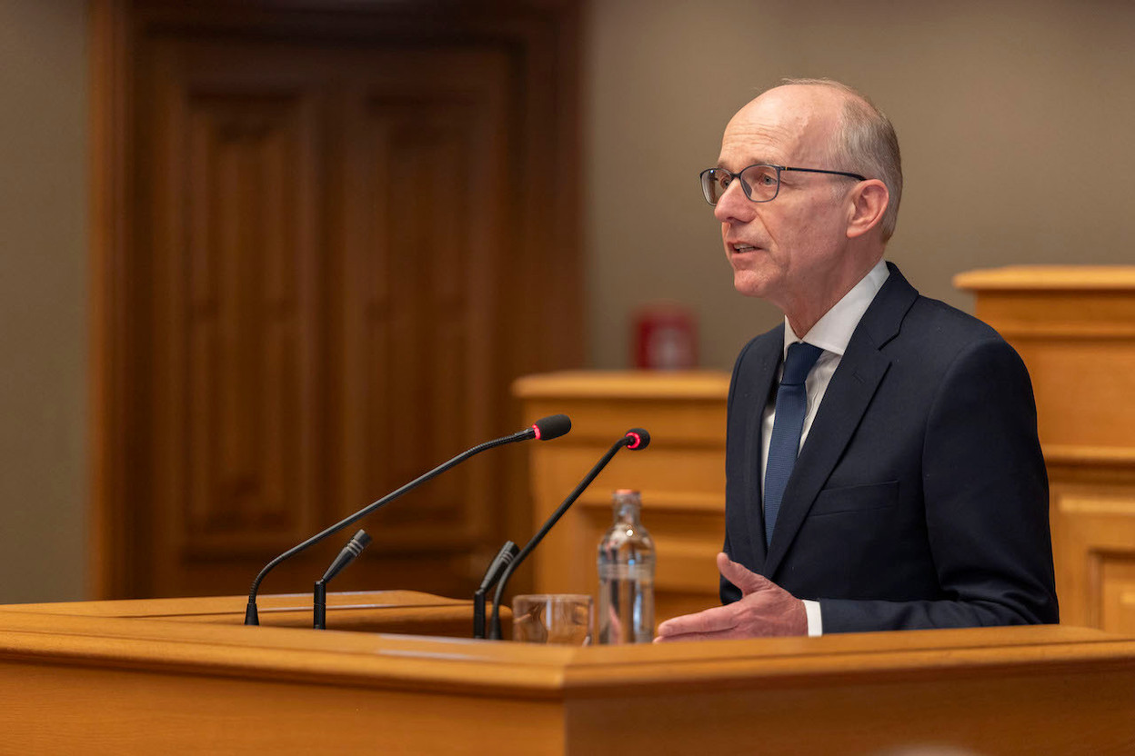 Speaking to MPs on 4 March, prime minister Luc Frieden (CSV) stressed the need for continued support for Ukraine in the name of defending the values of freedom and respect for international law in the face of Russian aggression. Photo: Chamber of Deputies