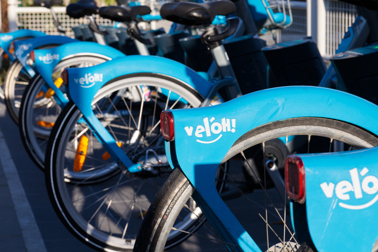 The Vel'oh fleet has been reduced by some 250 bikes that have disappeared, while dozens of others are waiting to be repaired. A lack of parts is causing a real shortage of bikes.  (Photo: Matic Zorman/Maison Moderne/Archives)