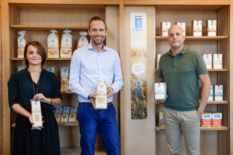 Julie Wattiaux, head of marketing, Jean Muller, managing director des Moulins de Kleinbettingen et Philip Van Woensel, fondateur de BetoCee, l’agence qui a accompagné l’entreprise dans sa démarche de «branding». (Photo: Romain Gamba/Maison Moderne)