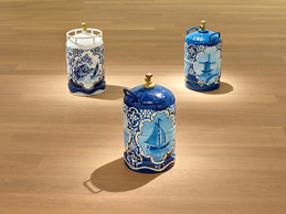 Wim Delvoye’s “Dutch Gas-Cans” on display at Vianden Castle, as part of Dodeka, the Mudam exhibition sending twelve works from its collection to all twelve cantons of Luxembourg until October 2026. (Photo: Mudam)