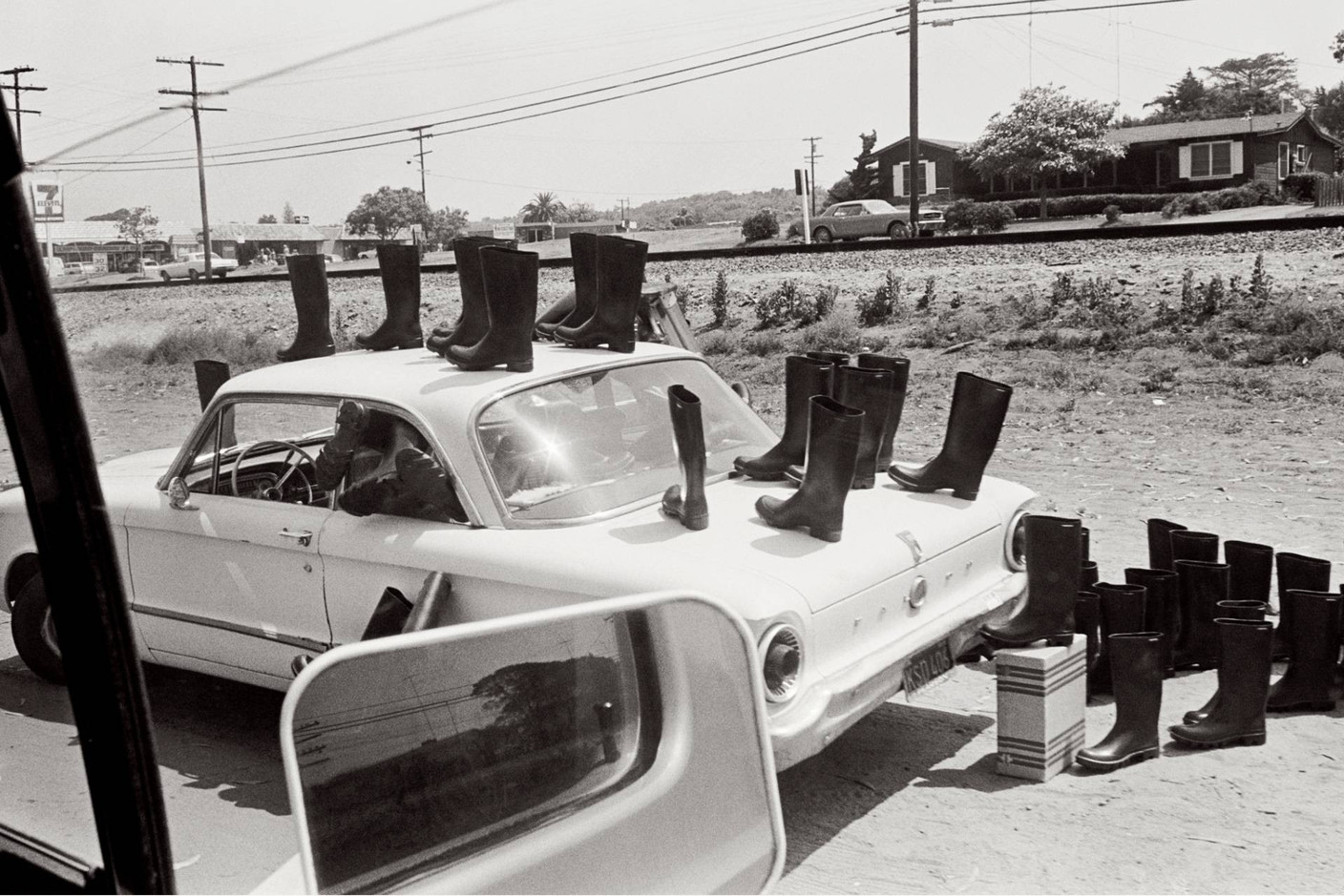 Eleanor Antin, "100 Boots" (1971-73). Photo: Mudam Luxembourg, courtesy of the artist and Richard Saltoun