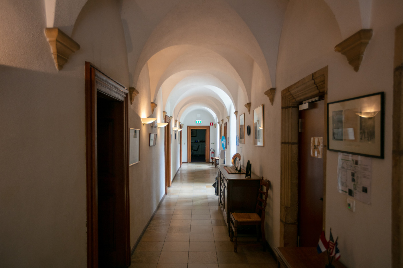 One of the ground floor corridors  Romain Gamba / Maison Moderne
