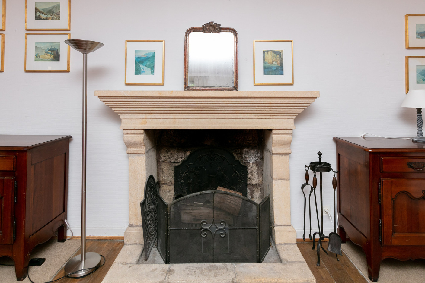 One of the main fireplaces of the castle  Romain Gamba / Maison Moderne